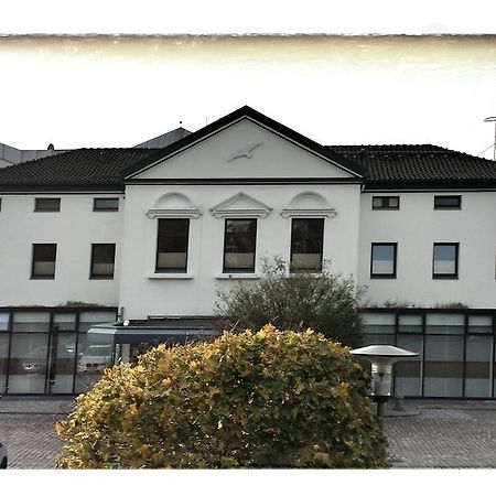 Boardinghouse Vegesack Hotel Bremen Bagian luar foto